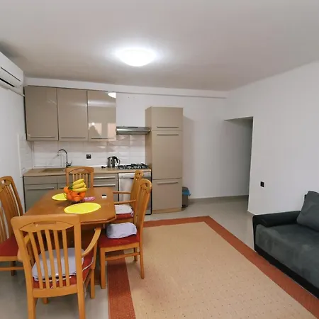 Tyson 2 Bedroom
